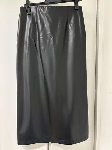 뮤즈 두지엠 클라세 가죽 타이트 스커트
