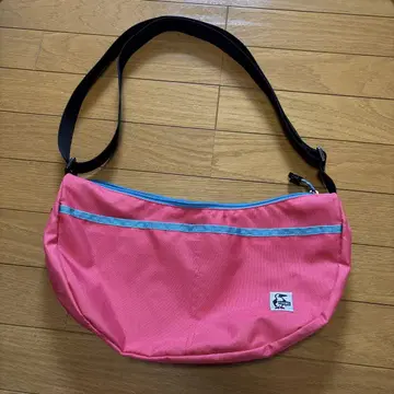 CHUMS 바나나 숄더백 핑크 스카이블루 숄더백