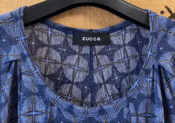 [ 미사용품 ] zucca 주카 개성적인 디자인의 울 소재 원피스