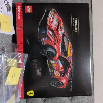 LEGO 테크닉 페라리 488 GTE