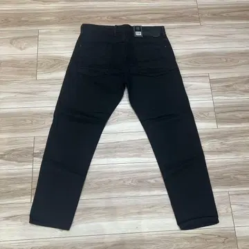 지스타 로우 블랙 스트레이트 데님