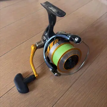 REVROS 3012H 스피닝 릴 PE 라인 1.2호 포함