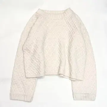 [새상품급] MACPHEE 2023AW 울 100% 케이블 니트 화이트