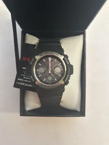 미사용 G-SHOCK AWG M100