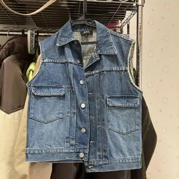 A.P.C. 라이트 블루 데님 베스트 S