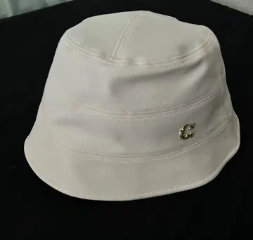 화이트 버킷햇 G 로고 ca4la
