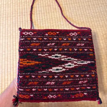 투르크메니스탄 토크 백 핸드메이드 카펫 직조