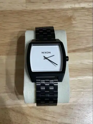 NIXON THE TIME TRACKER 블랙