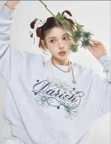 Darich 거베라 모티브 풀오버 트레이닝복 맨투맨