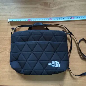 THE NORTH FACE 퀼팅 숄더백