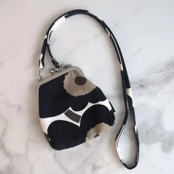 마리메꼬 marimekko 가마구치 숄더