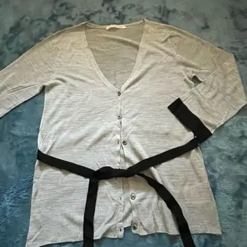 [새상품] 아두이트리스테스 실크 가디건