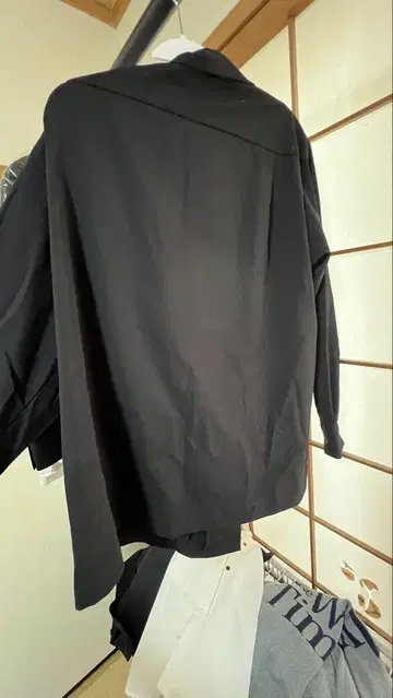 블랙 오픈 카라 셔츠 정가 이하!
