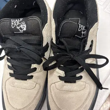 VANS 하프캡 베이지 스니커즈