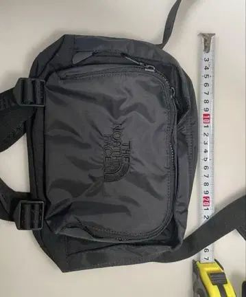 THE NORTH FACE 바디백 블랙
