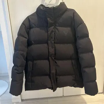 GUESS 블랙 다운 자켓