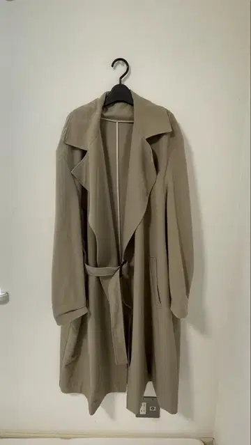 ZARA 타이로켄 코트 카키 베이지 S-M