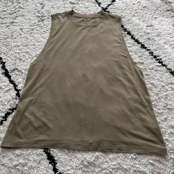 룰루레몬 탱크탑 사이즈 4