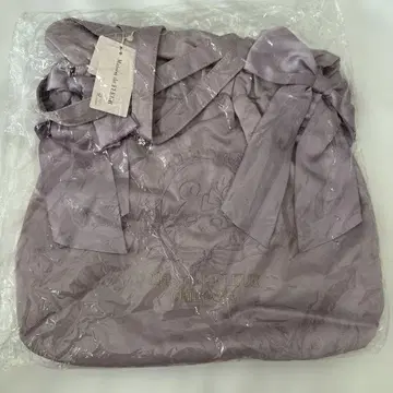 치이카와 Maison de FLEUR 자수 더블 리본 토트백 모몽가