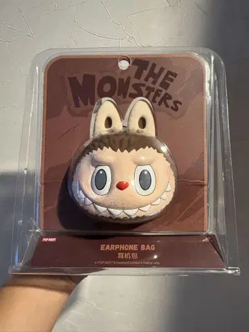 POPMART THE MONSTERS 라브브 이어폰 케이스