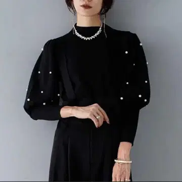 Frene 랜덤 펄 슬리브 니트탑 F(프리 사이즈) 블랙