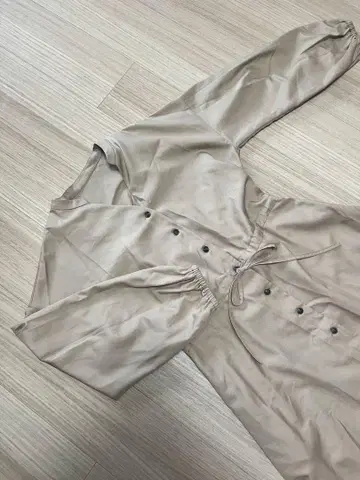 베이지 롱 원피스 긴팔