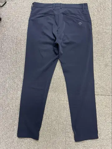 DESCENTE 네이비 팬츠