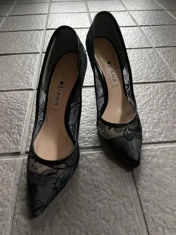 Diana 플라워 자수 하이힐 21.5cm
