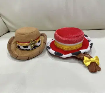 우디와 제시 봉제 인형 모자