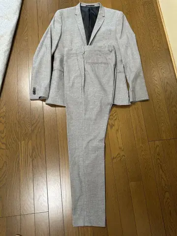 H&M 에이치앤엠 그레이 스키니 수트 사이즈 XL 정도