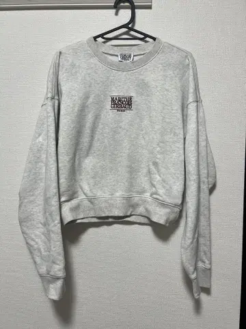 마리떼 프랑소와 저바드 그레이 맨투맨 M