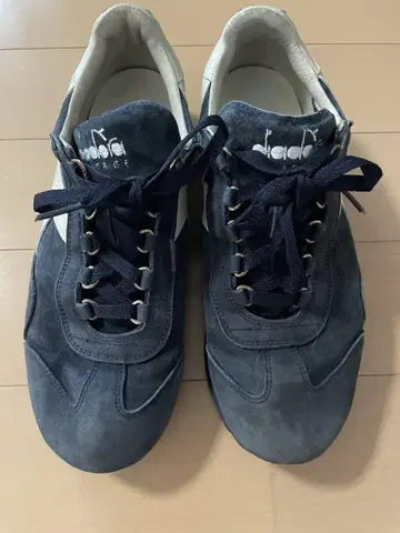 고품질 diadora 네이비/화이트 스니커즈 남성용 27.5