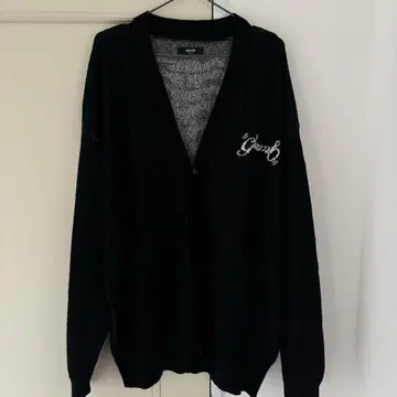 glamb 스켈레톤 프린트 블랙 가디건