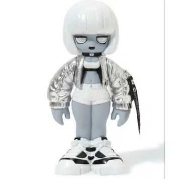 최저가! emDASH x SNKRDUNK Soft VinylToy