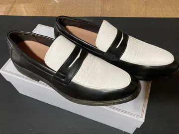 로퍼 27.5cm 화이트 블랙 콤비 컬러 크로커다일