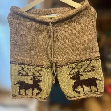 Kanata 루돌프 무늬 울 숏팬츠