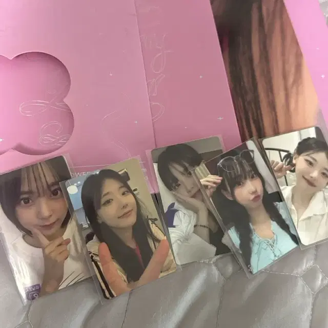 Qwer 1집 디스코드 앨범 전 구성 상품 + 포카 한장