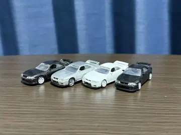 BCNR33 가챠 컴프 블랙