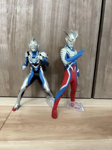 제일복권 울트라맨 Z & 제로 피규어