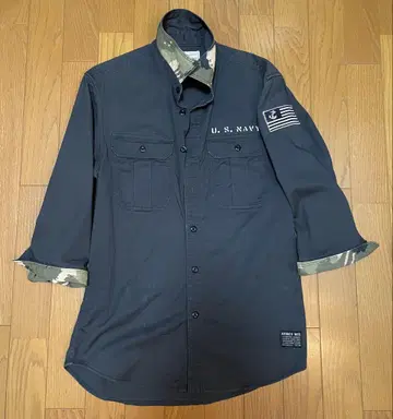 AVIREX U.S. NAVY 워크 셔츠 M 사이즈 안감 카모 패턴 사양