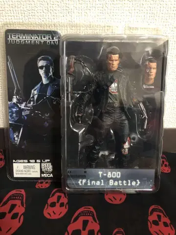 NECA T-800 (Final Battle) 피규어