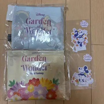 Disney Garden of Wonder 파우치 2개 세트