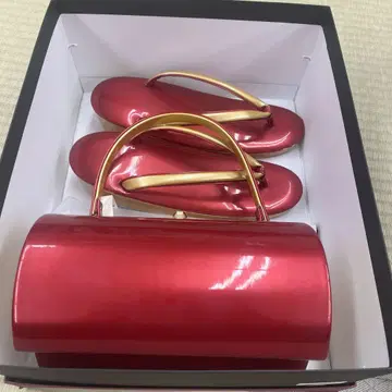 빨간색 조리와 백 세트