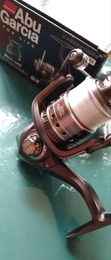 Abu Garcia Cardinal SX1000S 스피닝 릴