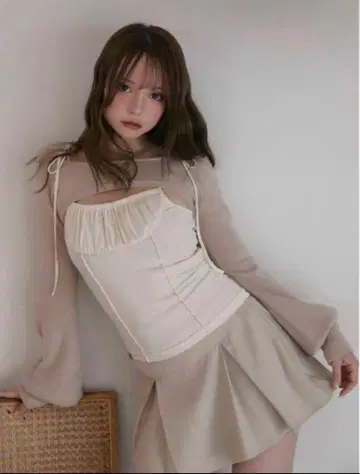 andmary Sophia layered tops 베이지