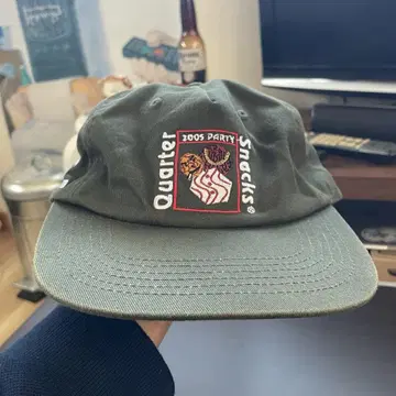 QuarterSnacks 캡