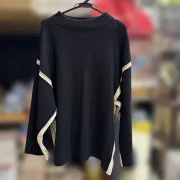 JEANASIS 블랙 니트