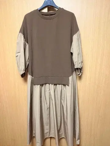 라모월드 럭스 원피스 롱 절개 L