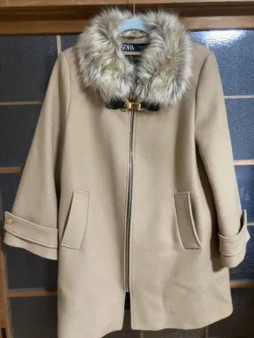 ZARA 퍼 코트