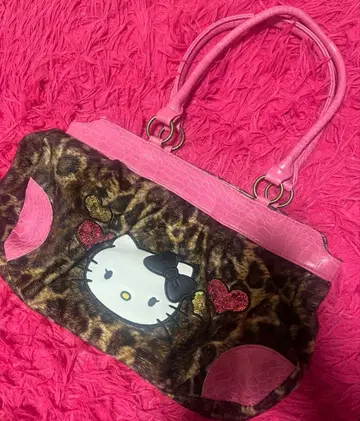 SPINNS 스핀스 레오파드 무늬 헬로키티 백